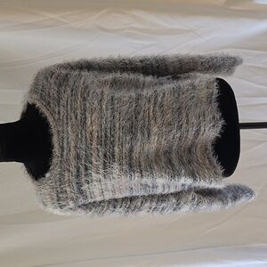 Freshman women XL fuzzy sweater long sleeve cozy crew neck Costal Vacation Boho